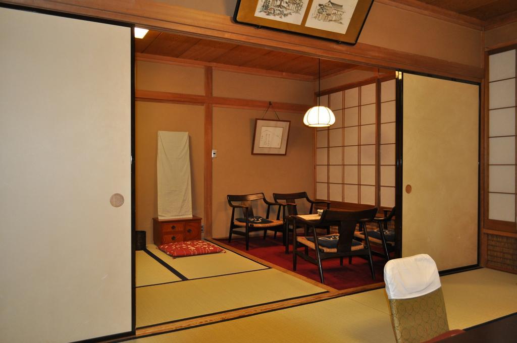 Hôtel Yudanaka Yumoto à Yamanouchi  Extérieur photo