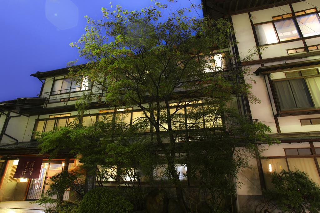 Hôtel Yudanaka Yumoto à Yamanouchi  Extérieur photo