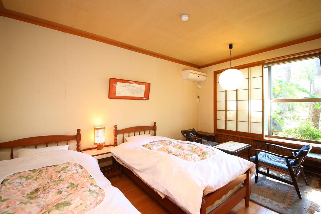 Hôtel Yudanaka Yumoto à Yamanouchi  Extérieur photo